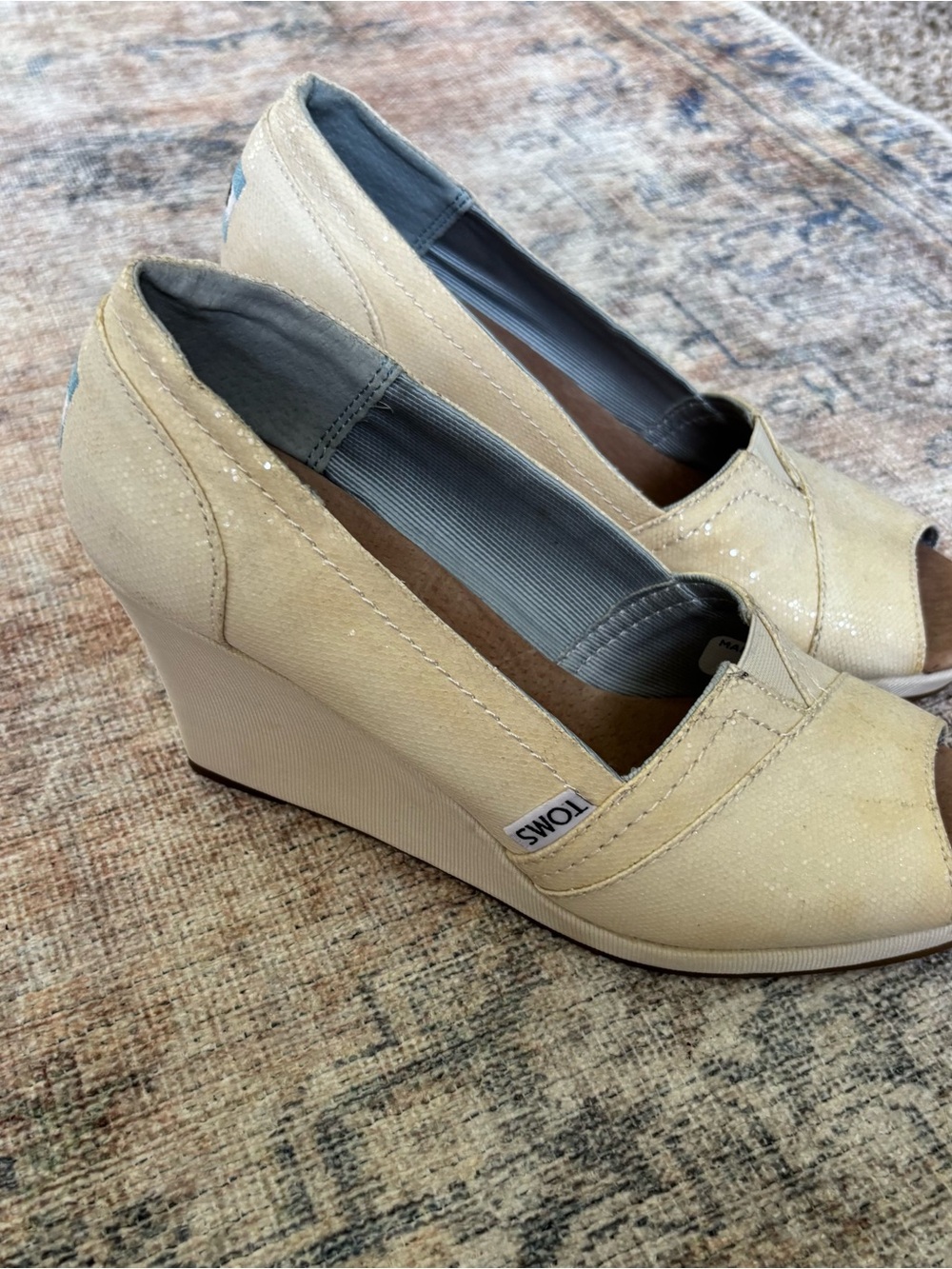 TOMS Women's Cream Glitter Peep-Toe Wedge Shoes - Picture 4 of 16